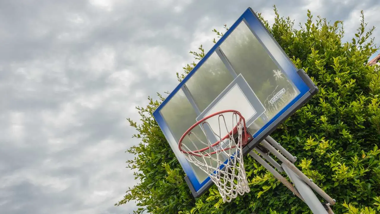 Baloncesto, calle