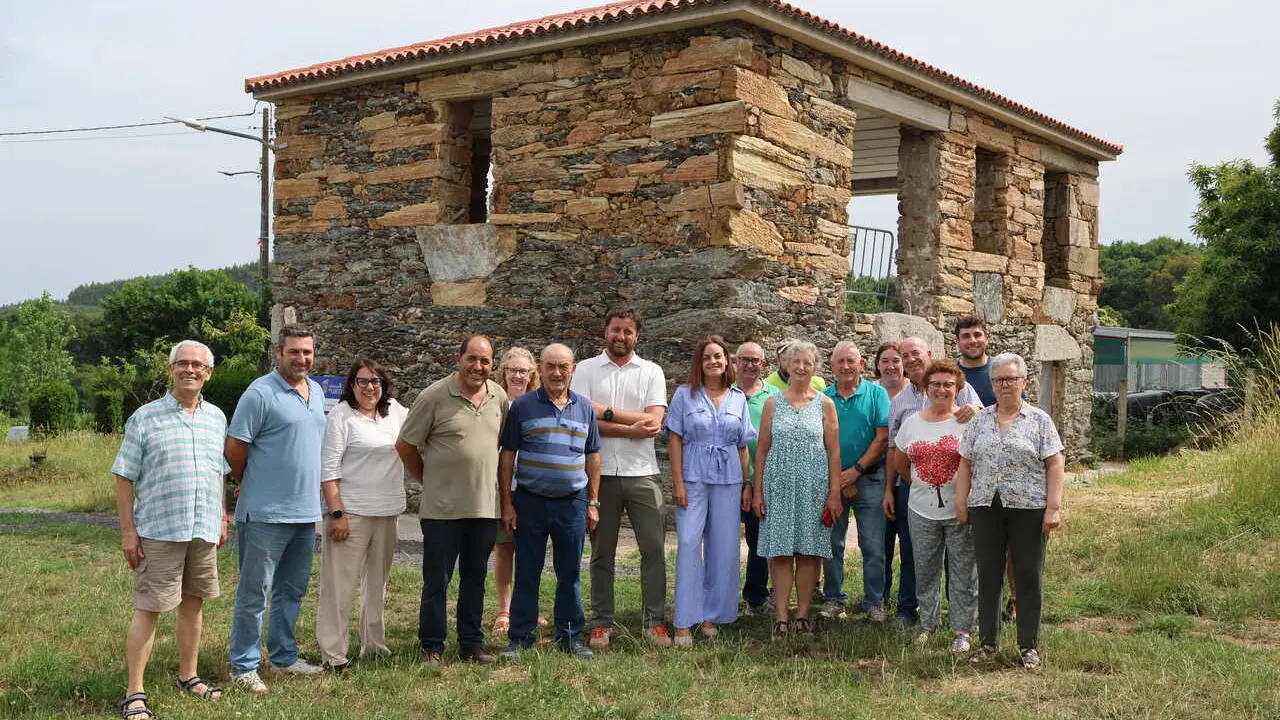 230626 Supervisi&oacute;n traballos na parroquia de Meixonfr&iacute;o, en Taboada