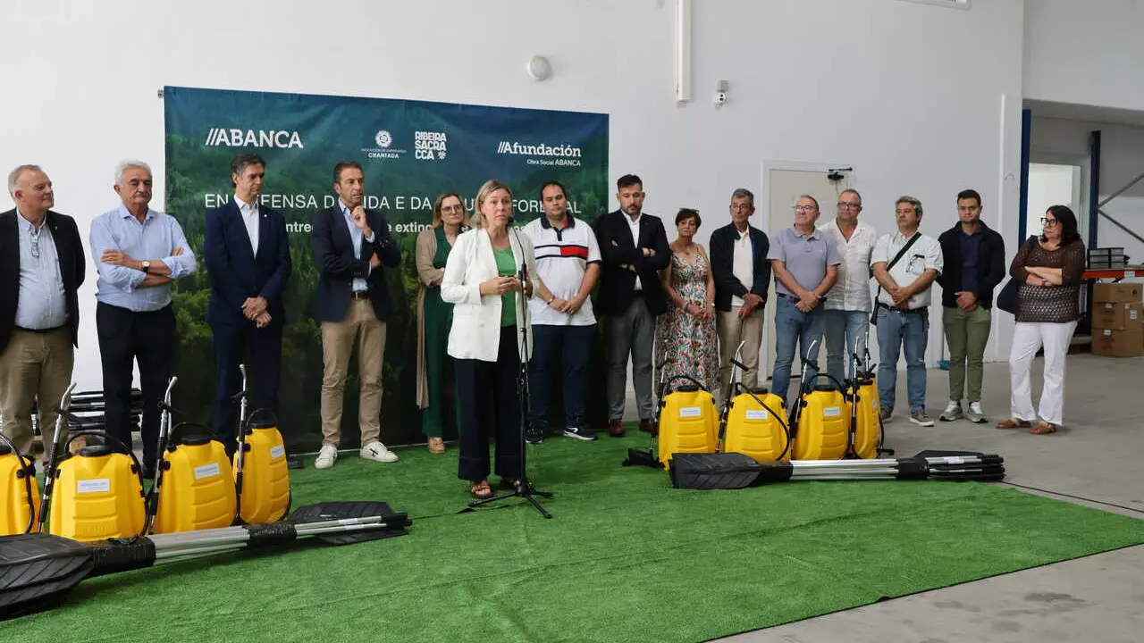 250626 Entrega equipos contra incendios