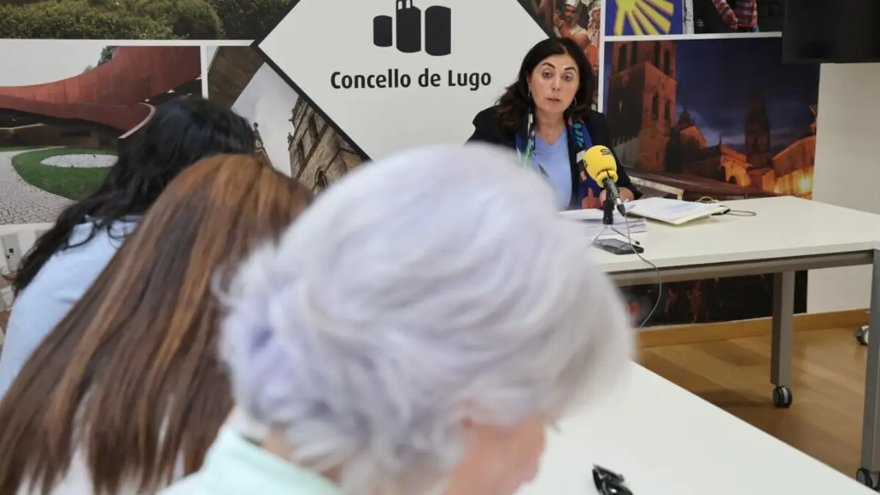 elena candia rueda de prensa