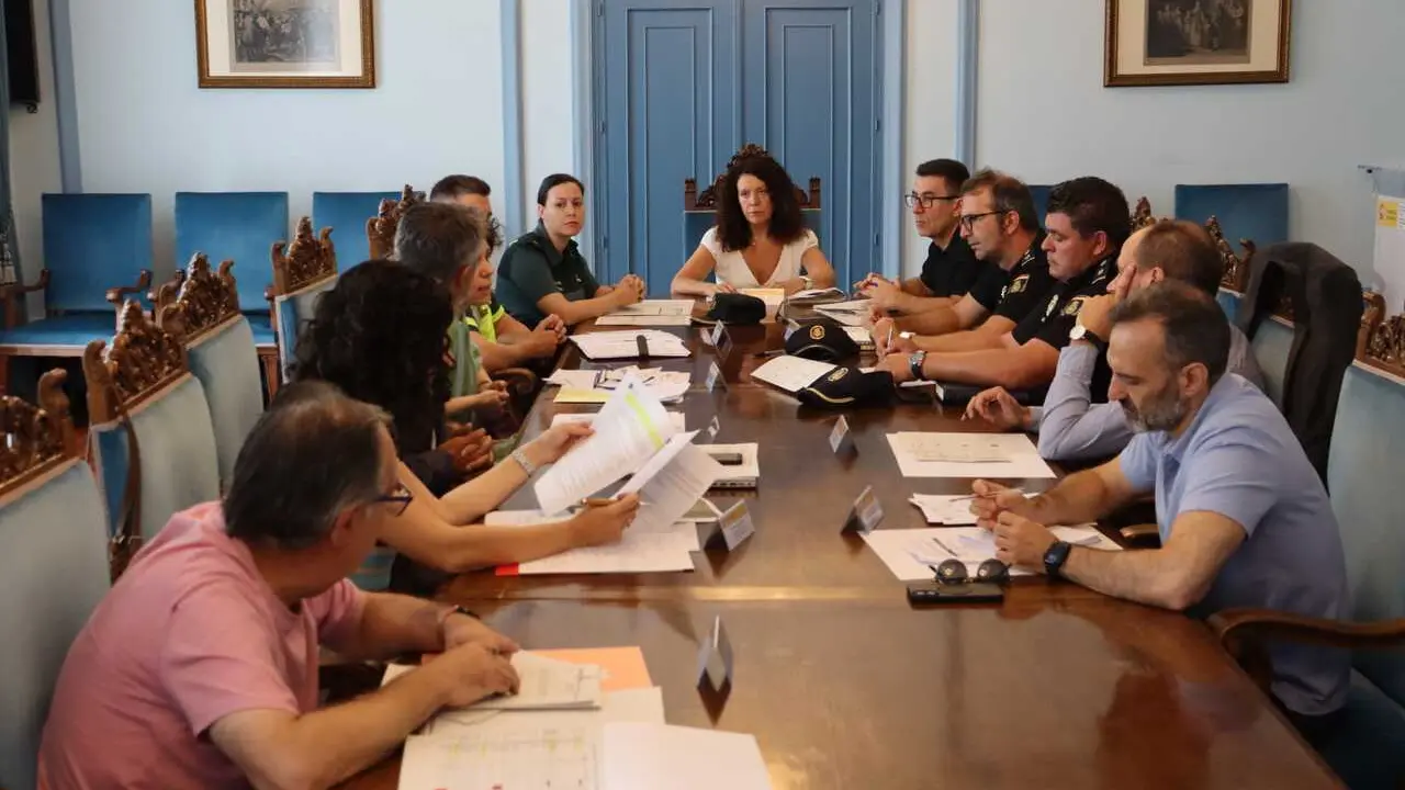 Olimpia L&oacute;pez presidi&oacute; la reuni&oacute;n del operativo del eclipse de sol