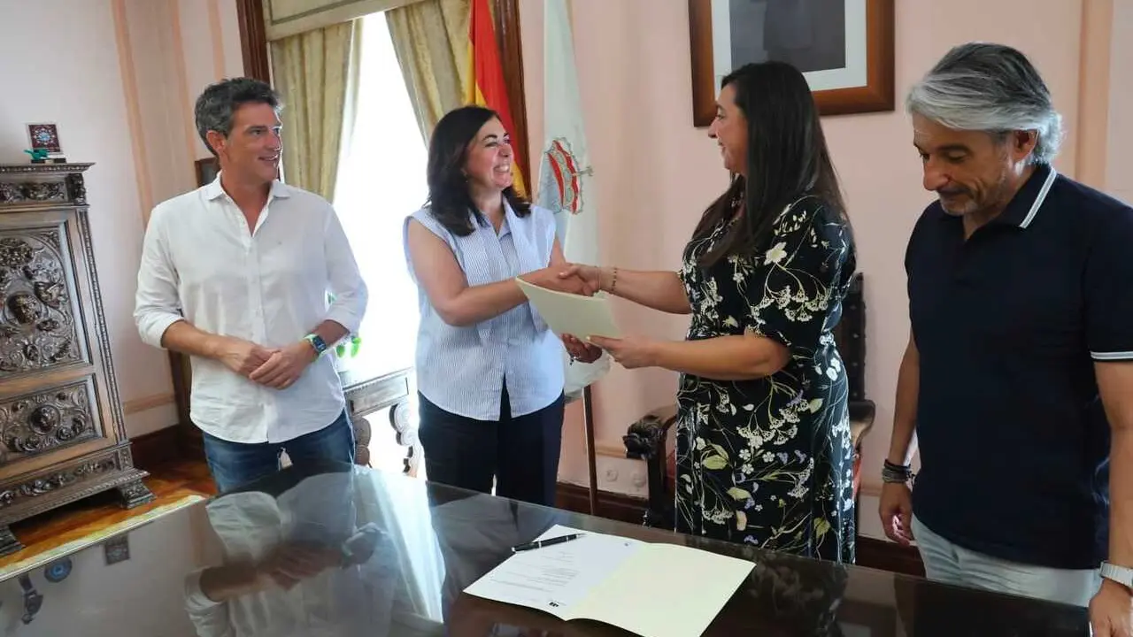 ENTREGA LICENZA LOUZANETA