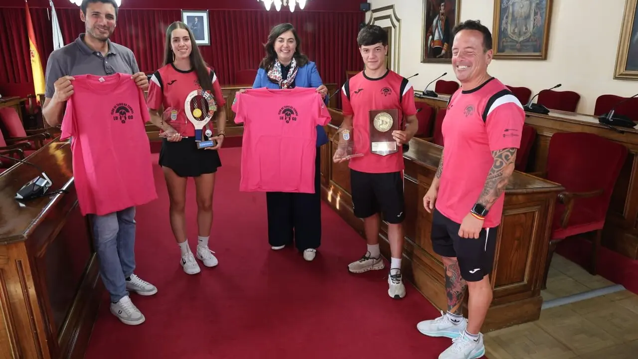 Recepci&oacute;n de los tenistas Andr&eacute;s Pereiro y Noa Rodr&iacute;guez en el Concello de Lugo