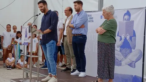 O deputado Daniel García presentou a Feira do Libro de Foz