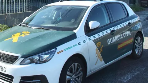 Detenido en Ribadeo por el hurto de un coche guardia civil