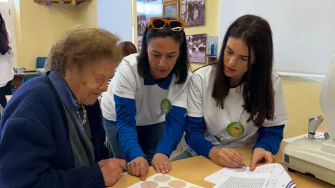 sen perderte de vista Rinlo