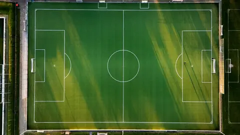 Campo de f&uacute;tbol