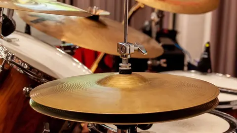 Tambores, bater&iacute;a, percusi&oacute;n, m&uacute;sica