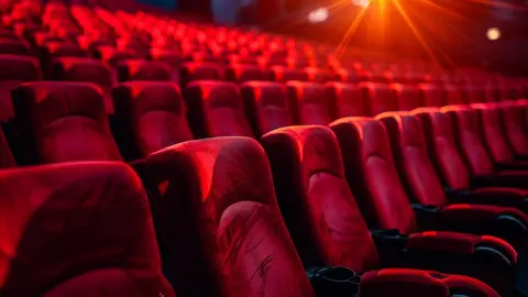 Cine, butacas, película