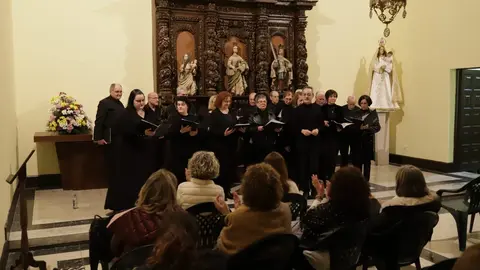Homenaje de Coral Lugh a las víctimas de la Dana en el cementerio municipal de Lugo