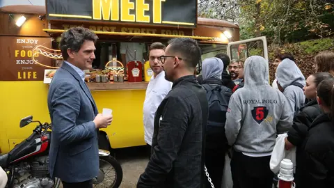 Food truck en el IES Sanxillao, de Lugo. Javier Arias