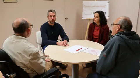 Reunión de Rubén Arroxo con representantes de Cogami