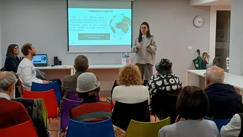 Charla sobre alfabetización climática organizada por la UNED de Lugo