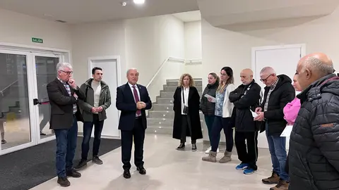 Tomé entrega las llaves de los locales de A Pinguela