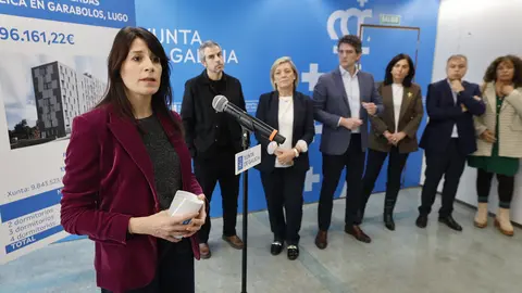 María Allegue, conselleira de Vivenda e Planificación de Infraestruturas, durante el anuncio de la licitación para construir vivienda pública en Garabolos