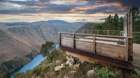 BOQUEIRIÑO, CARLOS RUEDA. Sober, cañones del Sil
