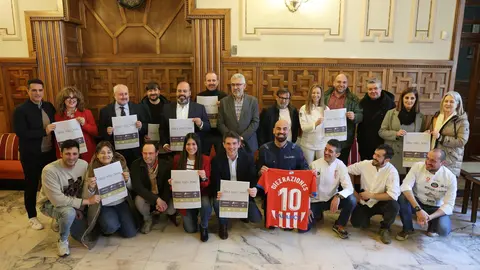 040225 Presentación Diez Raziones