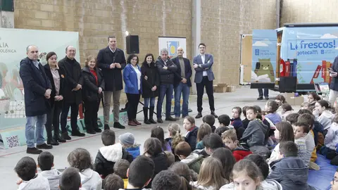 El conselleiro de Cultura celebró los dos años de la Furgoteca en Triacastela