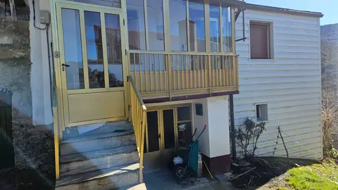 Hogar de la mujer de 88 años que se fracturó la cadera en su casa de Barxamaior, en Pedrafita do Cebreiro