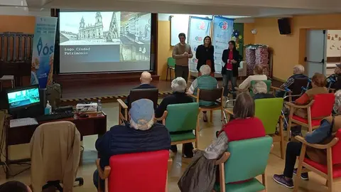 Conferencia de patrimonio histórico para mayores organizada por la UNED