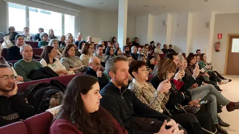 Rubén Arroxo e Iria Buide asistieron a las jornadas organizadas en la UNED de Lugo