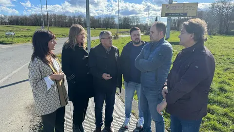 Cristina Sanz, José Manuel Mato e Carmen José López na visita ao polígono de Sarria
