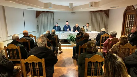 Reunión PP Becerreá