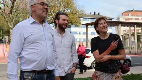 Fernández y Bustos, con Raquel Coba