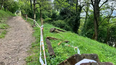 Uno de los tramos estropeados del parque Marcos Cela
