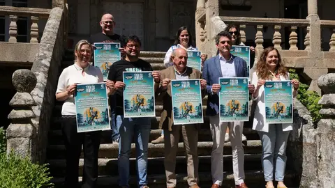 290525 Presentación Trece Rois en Pantón