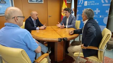 020725 Reunion andaina solidaria