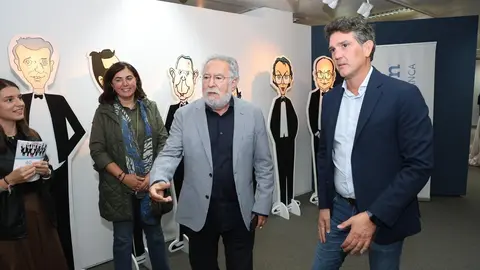 Siro López y Javier Arias, durante la inauguración de la exposición en Lugo