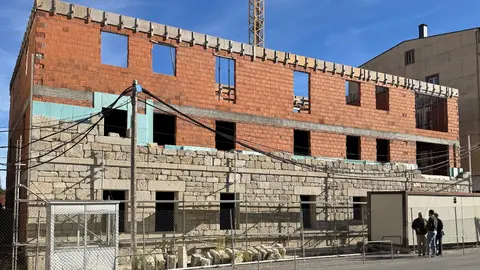 El actual estado de las obras de la residencia de mayores de Guitiriz.