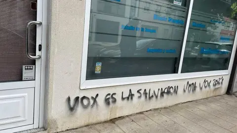 270925 Atentado Sede PSdeG-PSOE de Lugo 1