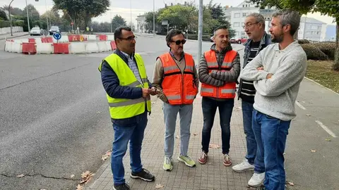 Rubén Arroxo, en la zona en la que se llevará a cabo la construcción de la rotonda