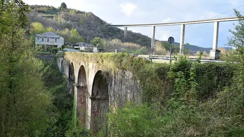 Puente_de_Cruzul,_en_Becerreá_(Lugo,_España)