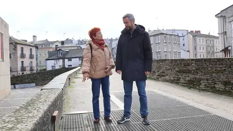 Rubén Arroxo y Maite Ferreiro, en la muralla