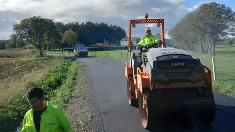 201125 Obras na estrada LU-P-1106