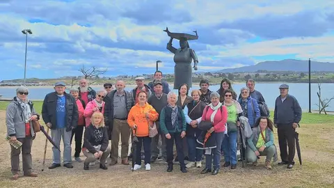 010126 Co&ntilde;ece a t&uacute;a provincia - Xunta de Goberno (1)