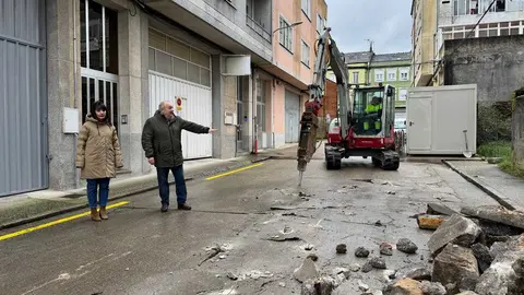 Marta Rouco y Luis Fern&aacute;ndez, en la r&uacute;a do Rego
