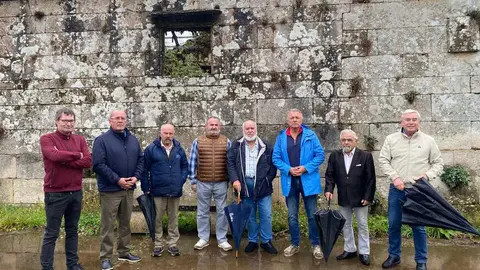 Senadores PPLugo, alcalde Palas e veci&ntilde;os Vilar de Donas