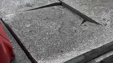 Rotura Pavimento Casco hist&oacute;rico Lugo (4)