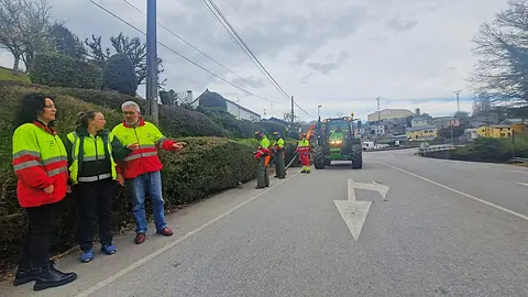 Miguel Fern&aacute;ndez, alcalde de Lugo, visit&oacute; la zona de la mejora de Adolfo Su&aacute;rez