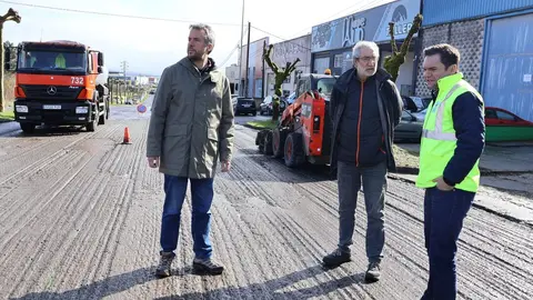 Arroxo y Penas, en la r&uacute;a da Industria