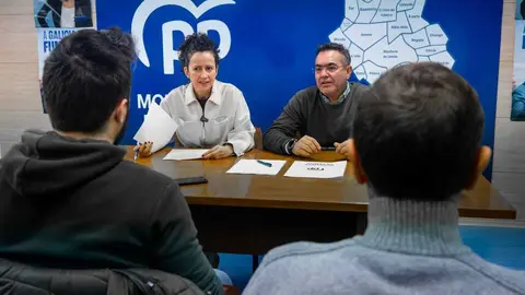 Katy Varela, durante la rueda de prensa en al sede del PP de Monforte