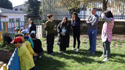 Rub&eacute;n Arroxo e Iria Buide, en el CEIP Luis Pimentel