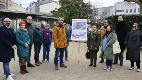 Rub&eacute;n Arroxo, con otros integrantes del BNG, durante la presentaci&oacute;n del proyecto