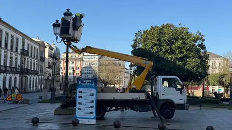 RENOVACI&Oacute;N ALUMEADO - PRAZA MAIOR