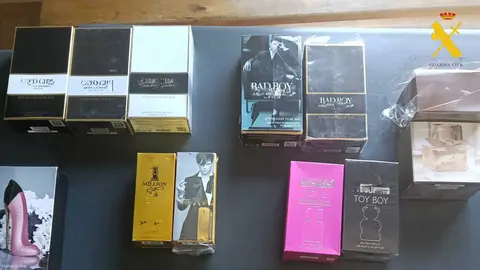 La mujer detenida en Becerre&aacute; ten&iacute;a a la venta perfumes de imitaci&oacute;n