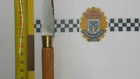 El conductor que dio positivo por alcoholemia portaba un cuchillo en la guantera del coche